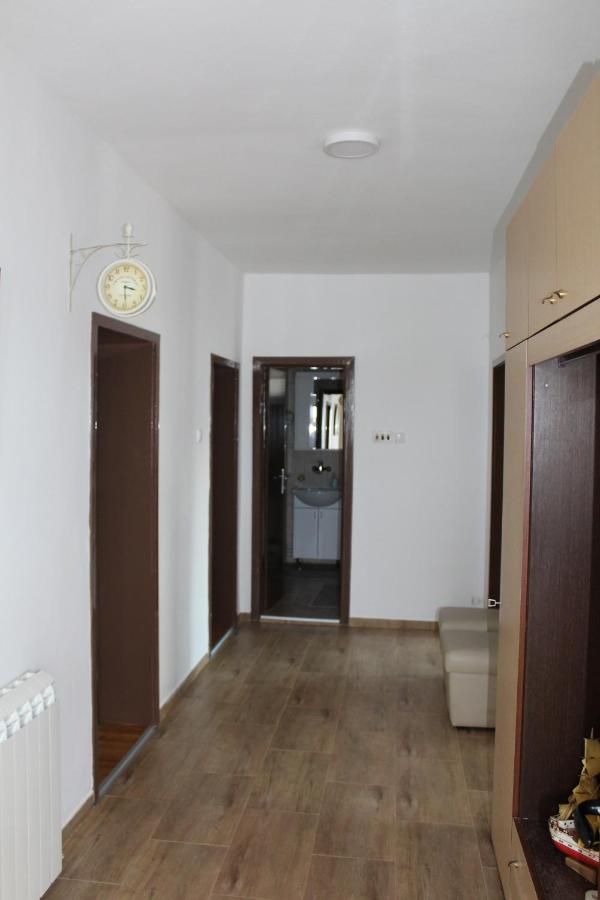 ורסאק M Apartment מראה חיצוני תמונה